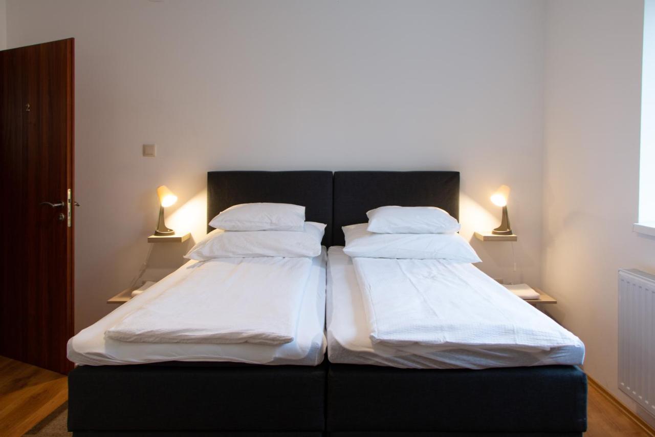 Poroszlay Apartman Дебрецен Екстериор снимка