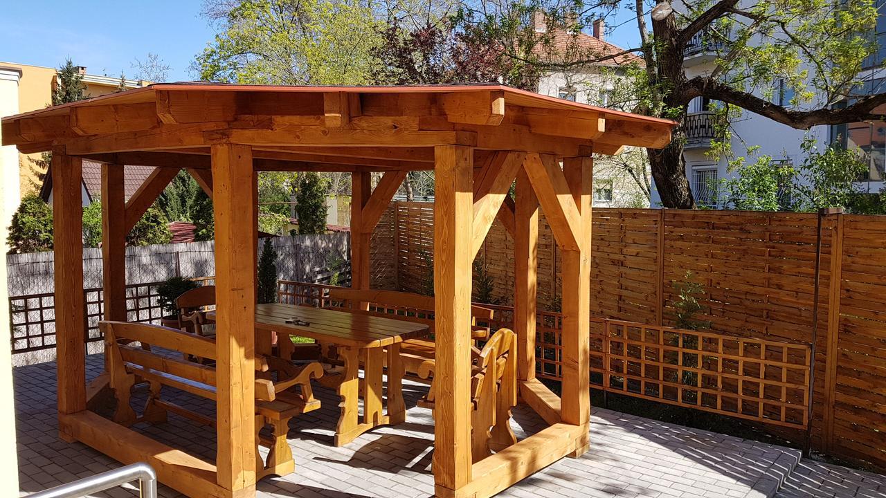Poroszlay Apartman Дебрецен Екстериор снимка